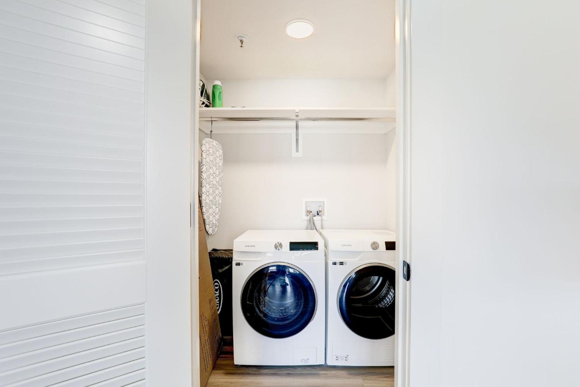 2Br Comfort Apartment In Prime Location أرلنغتون المظهر الخارجي الصورة