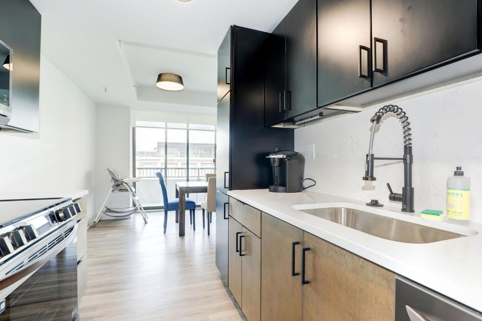 2Br Comfort Apartment In Prime Location أرلنغتون المظهر الخارجي الصورة