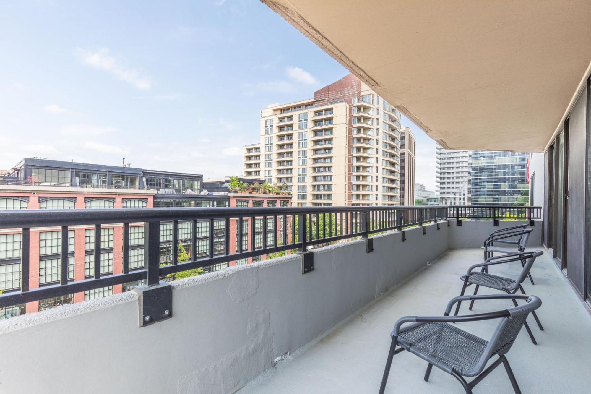 2Br Comfort Apartment In Prime Location أرلنغتون المظهر الخارجي الصورة